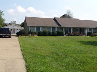 490 Lombardy Dr, Cecilia, KY 42724