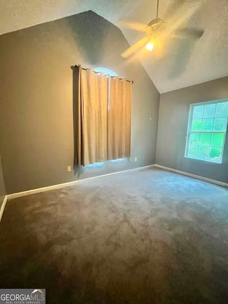 3 bed, 2.0 bath, 1242 sqft, $1,300 — Photo 3