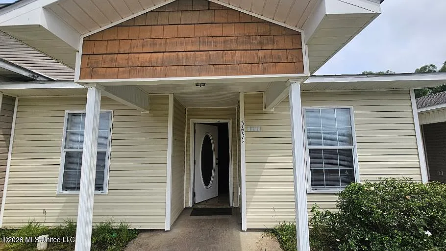 5451 Quail Creek Cir