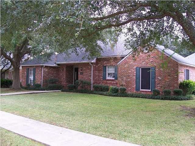 1st image of 1503 E Bayou Pkwy