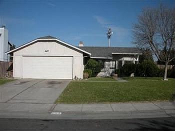 1st image of 605 Turnstone Dr