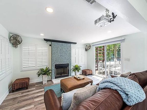 4th image of 778 5th Ave N