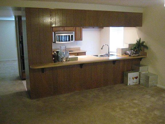 Kitchen & Family Room