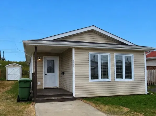 4004 Canning Avenue, Labrador City, NL A2V1W5