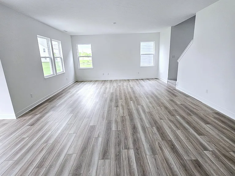 7516 Fallsworth Dr — Photo 14