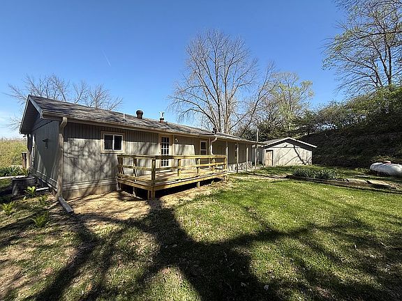 3rd image of 54974 Eads Rd