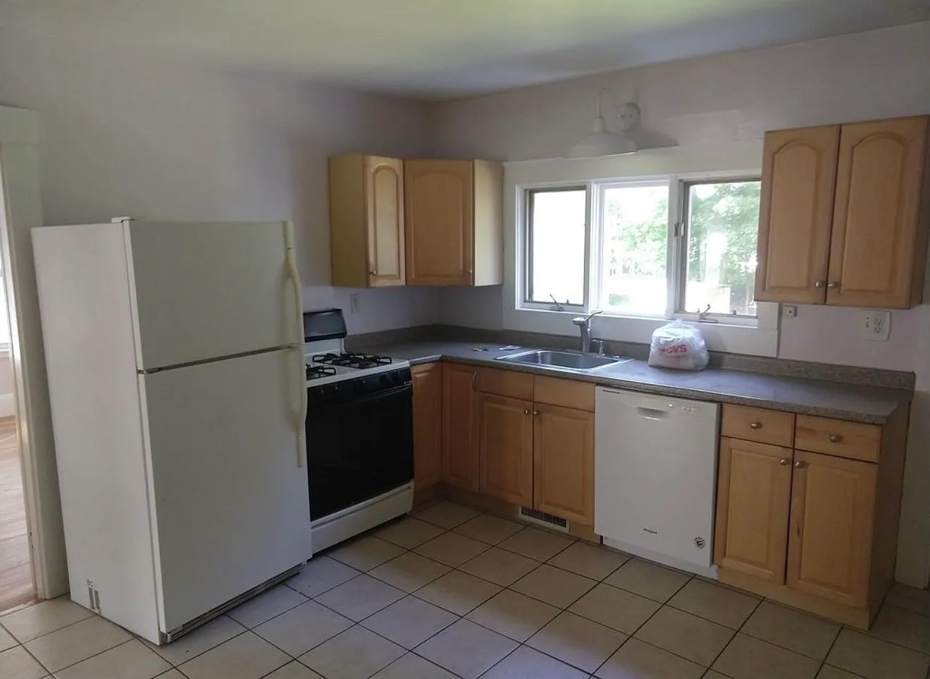 1 bed, 500 sqft, $1,900 — Photo 1