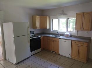 442 Whiting Ave FLOOR 1, Dedham, MA 02026