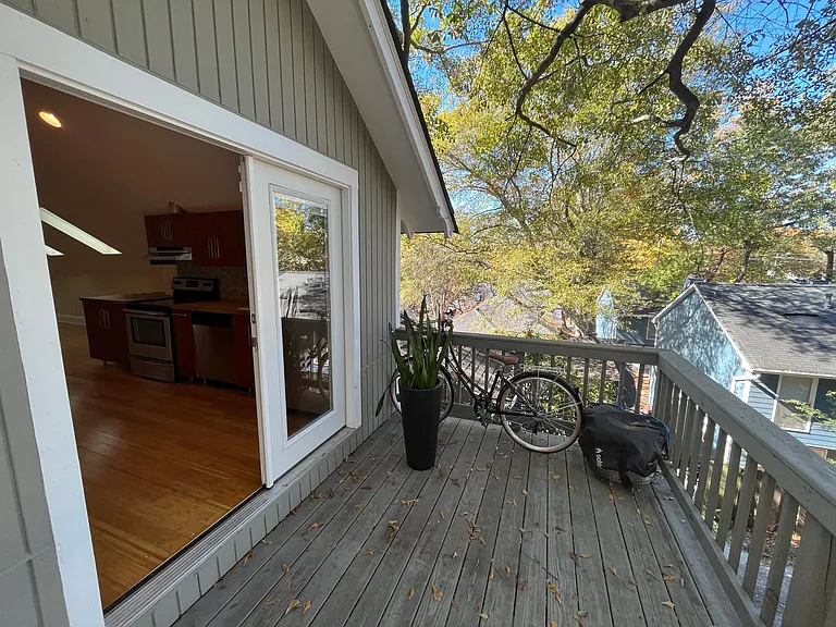744 Saint Charles Ave NE #C — Photo 60