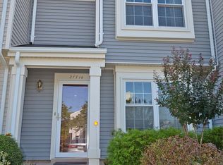 21714 Calamary Cir, Sterling, VA 20164