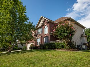 1842 Autumn Bluff Rd, Knoxville, TN 37932