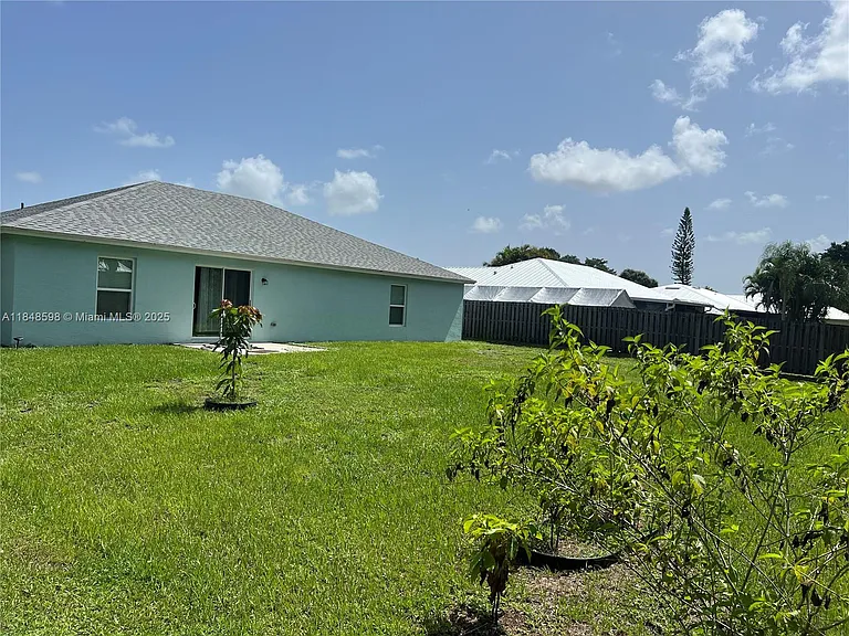 172 SW Langfield Ave — Photo 24