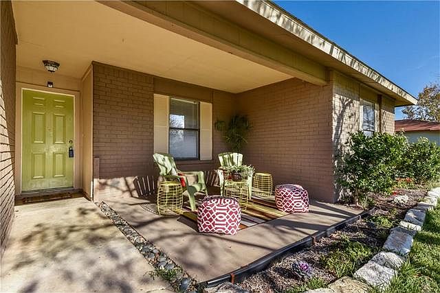 1st image of 1405 W Mesa Park Dr