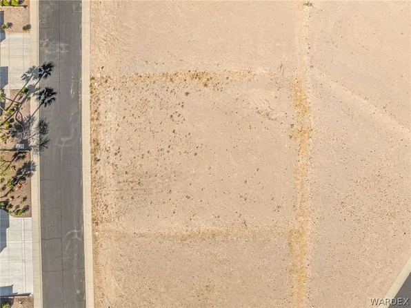 2721 Promontory Dr, Bullhead City, AZ 86429