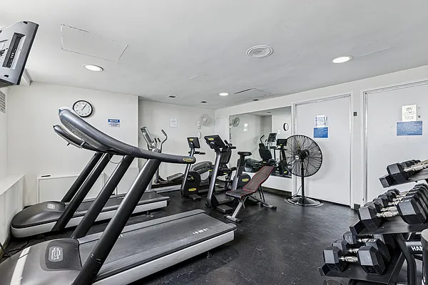 Rented by A&E Real Estate Management | media 36