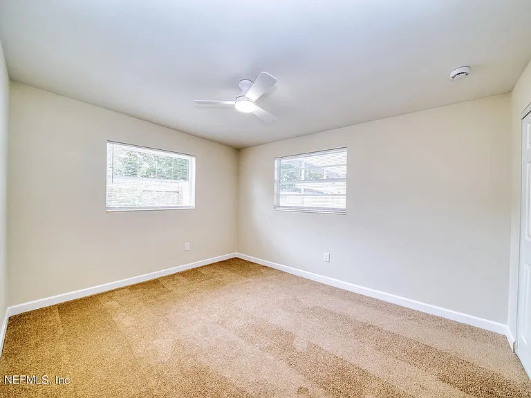 2517 Palm Ave — Photo 32