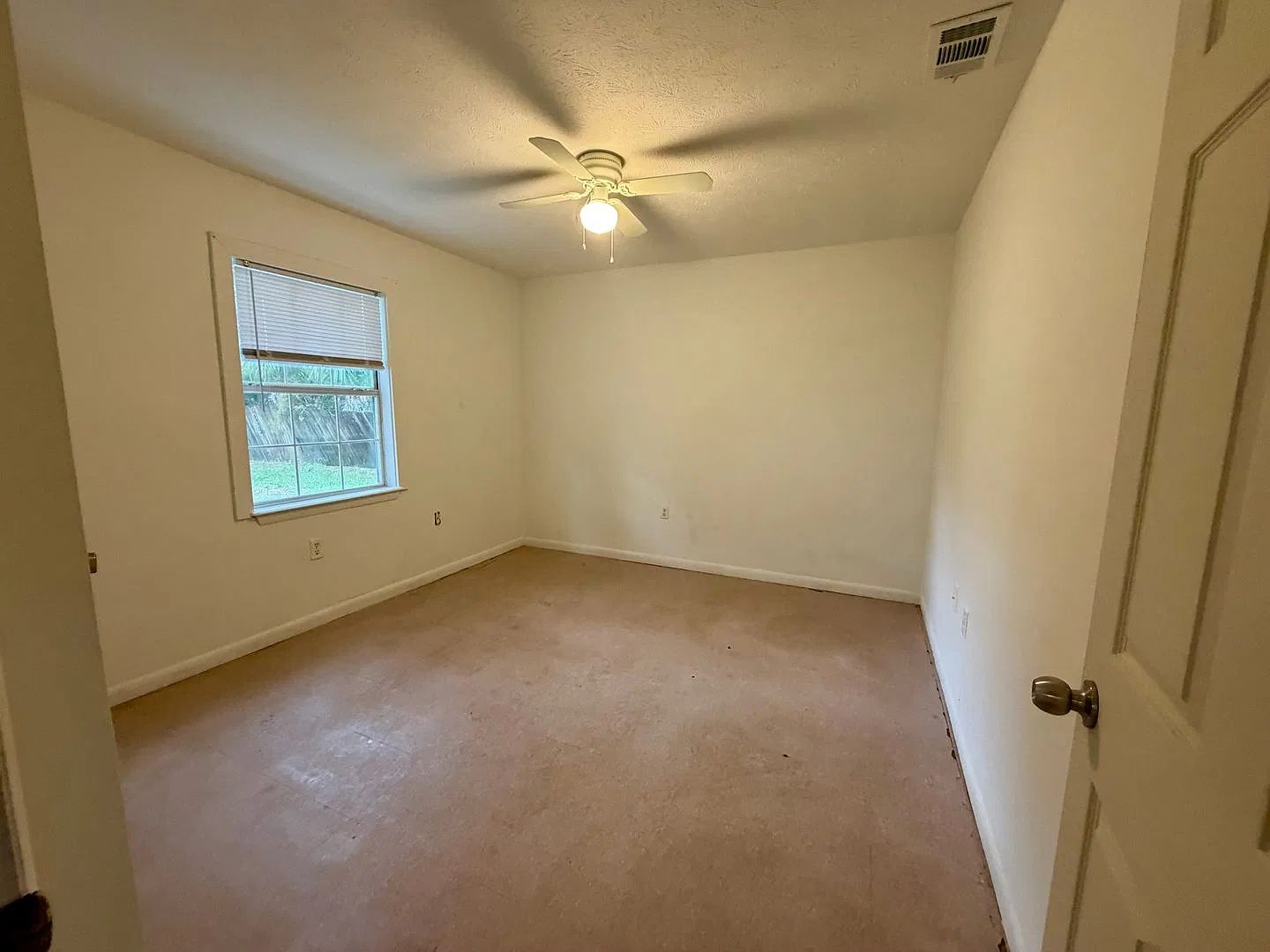 3 bedroom — Photo 4