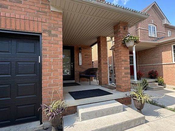 3rd image of 146 Cadillac Cres
