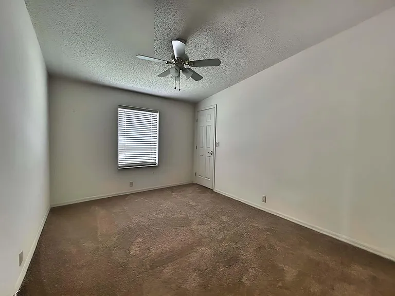 901 Thatcher Blvd #A — Photo 14