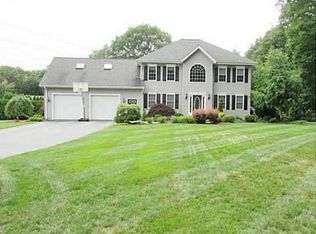 10 Cheryls Way, Cranston, RI 02921