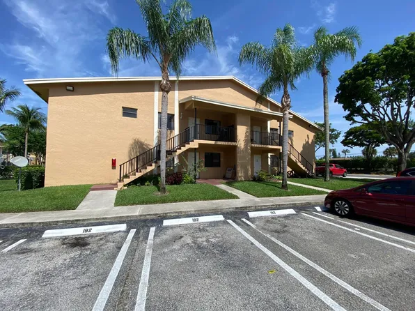 6061 10th Avenue N #243, Greenacres, FL 33463