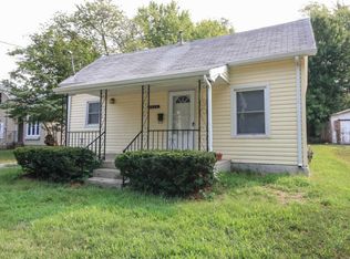 2020 N Travis Ave, Springfield, MO 65803