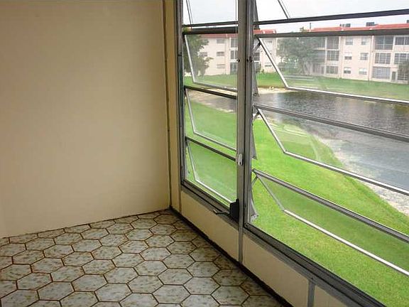 4th image of 8881 Sunrise Lakes Blvd APT 304