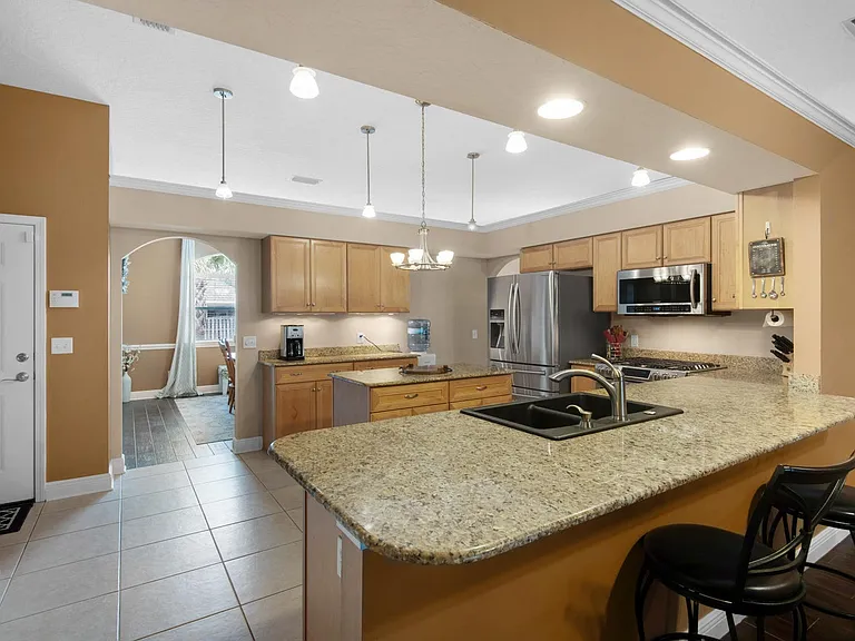 395 Camden Pass Ln — Photo 37
