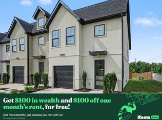 2 Taverly Dr, Greenville, SC 29605