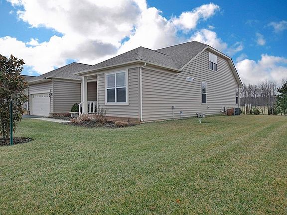 3rd image of 33751 Reservoir Dr