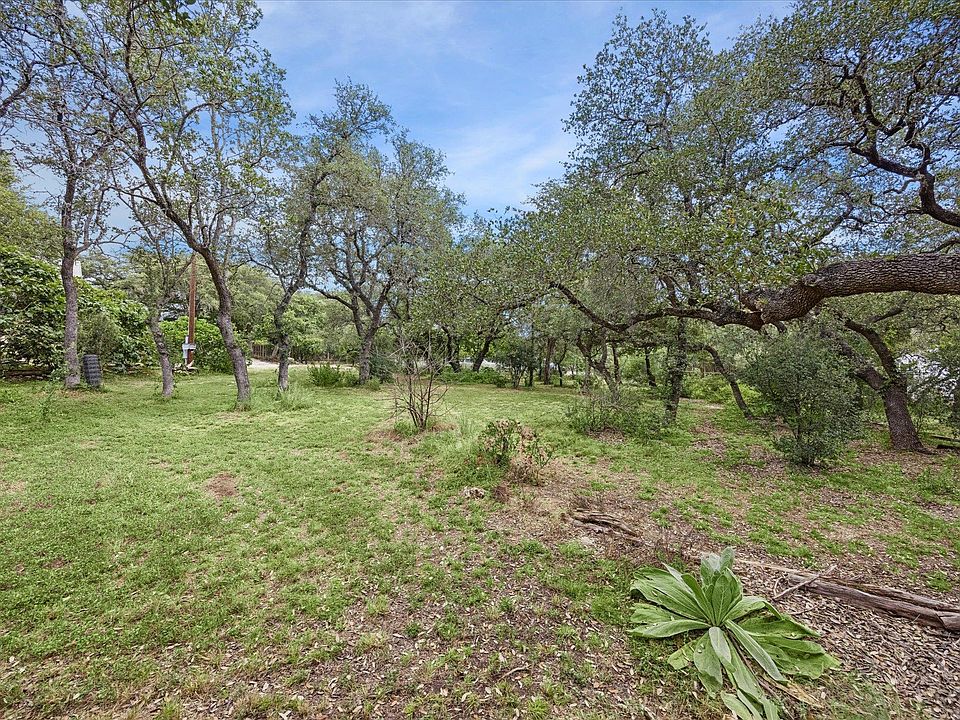 2nd image of 180 Donna Dr
