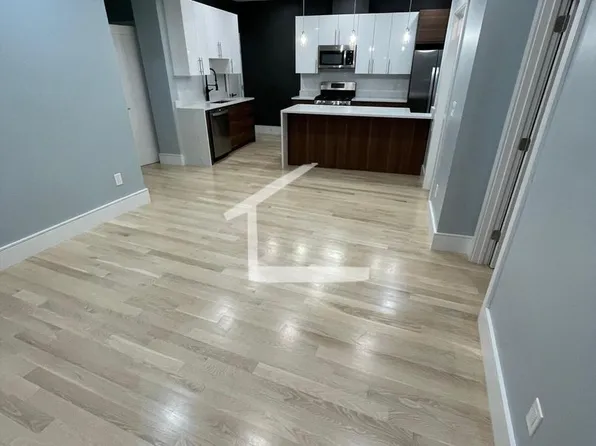 13 University Rd, Brookline, MA