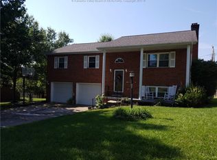 25 Western Hls, Hurricane, WV 25526