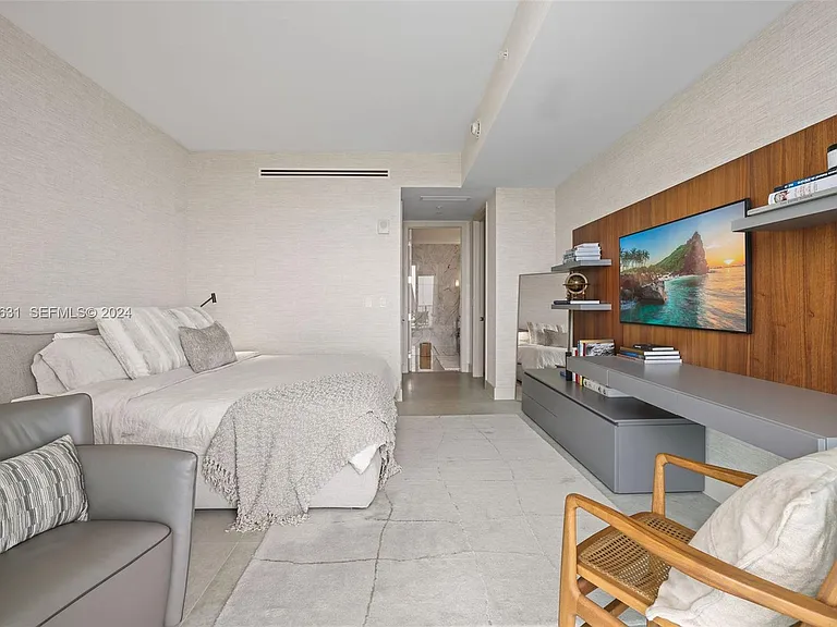 15701 Collins Ave #2103 — Photo 37
