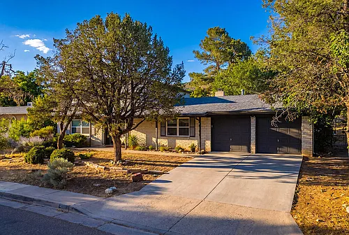 3008 Matador Dr NE Photo 1