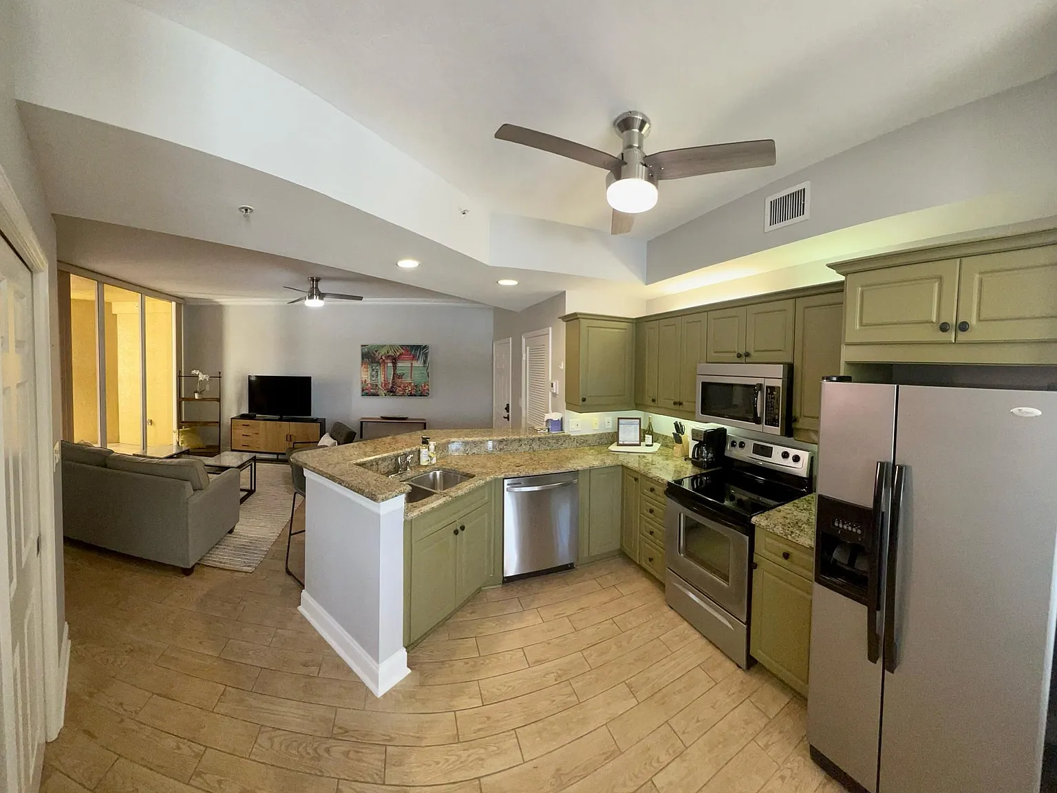 1 bed, 900 sqft, $6,000 — Photo 3