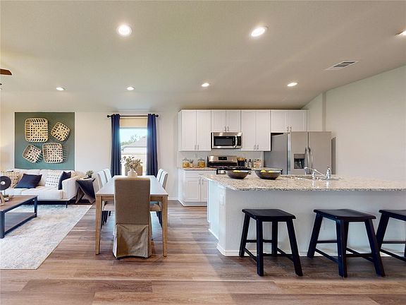 5th image of 3603 N Marian St