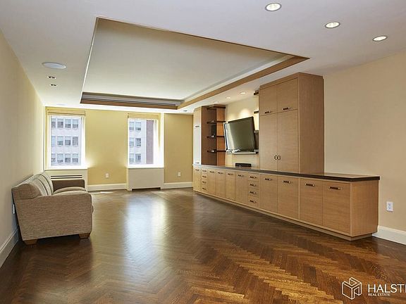 2nd image of 465 Park Ave APT 6A