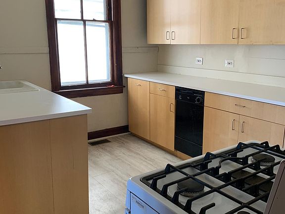 5th image of 3016 N Christiana Ave #1