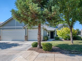 6952 E Andrews Ave, Fresno, CA