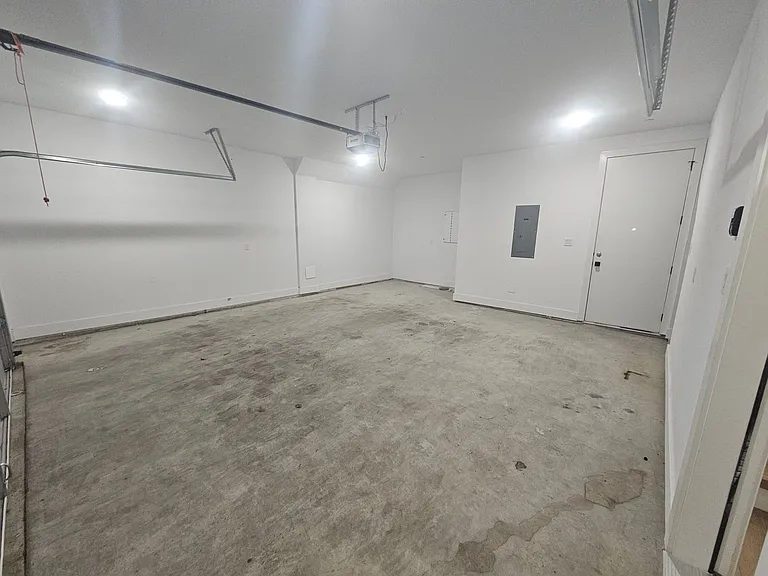 2139 Mail Ave #101 — Photo 3