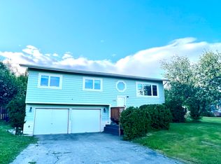 11261 E Hecker Dr, Palmer, AK 99645