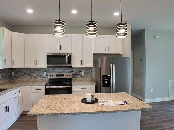 4th image of 4200 Leaf Rd