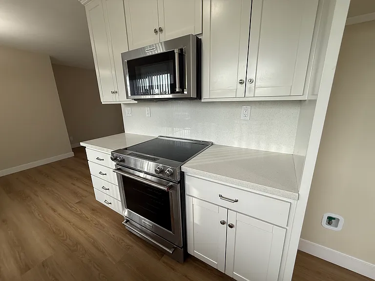 2601 N Glenoaks Blvd #E — Photo 15