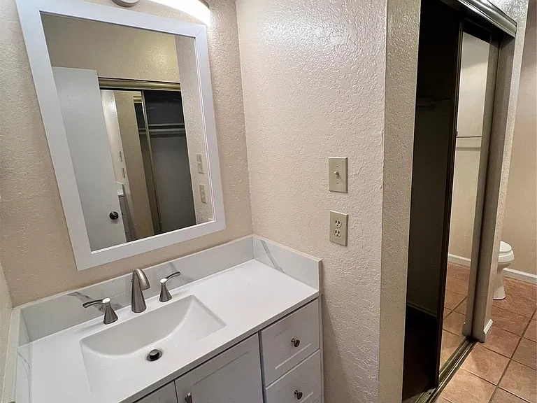16202 Edgerly Ct — Photo 22