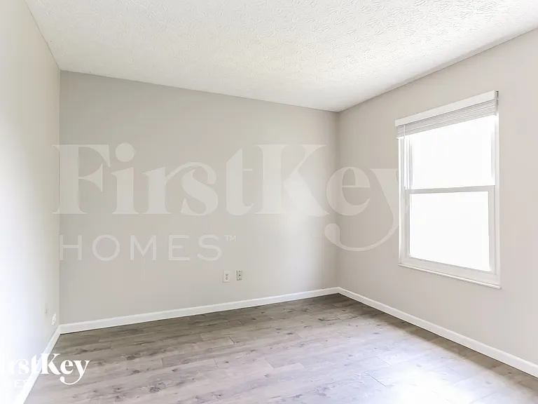 5705 Andrea Ln — Photo 12