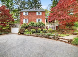 9 Sloehidden Rd, Briarcliff Manor, NY 10510