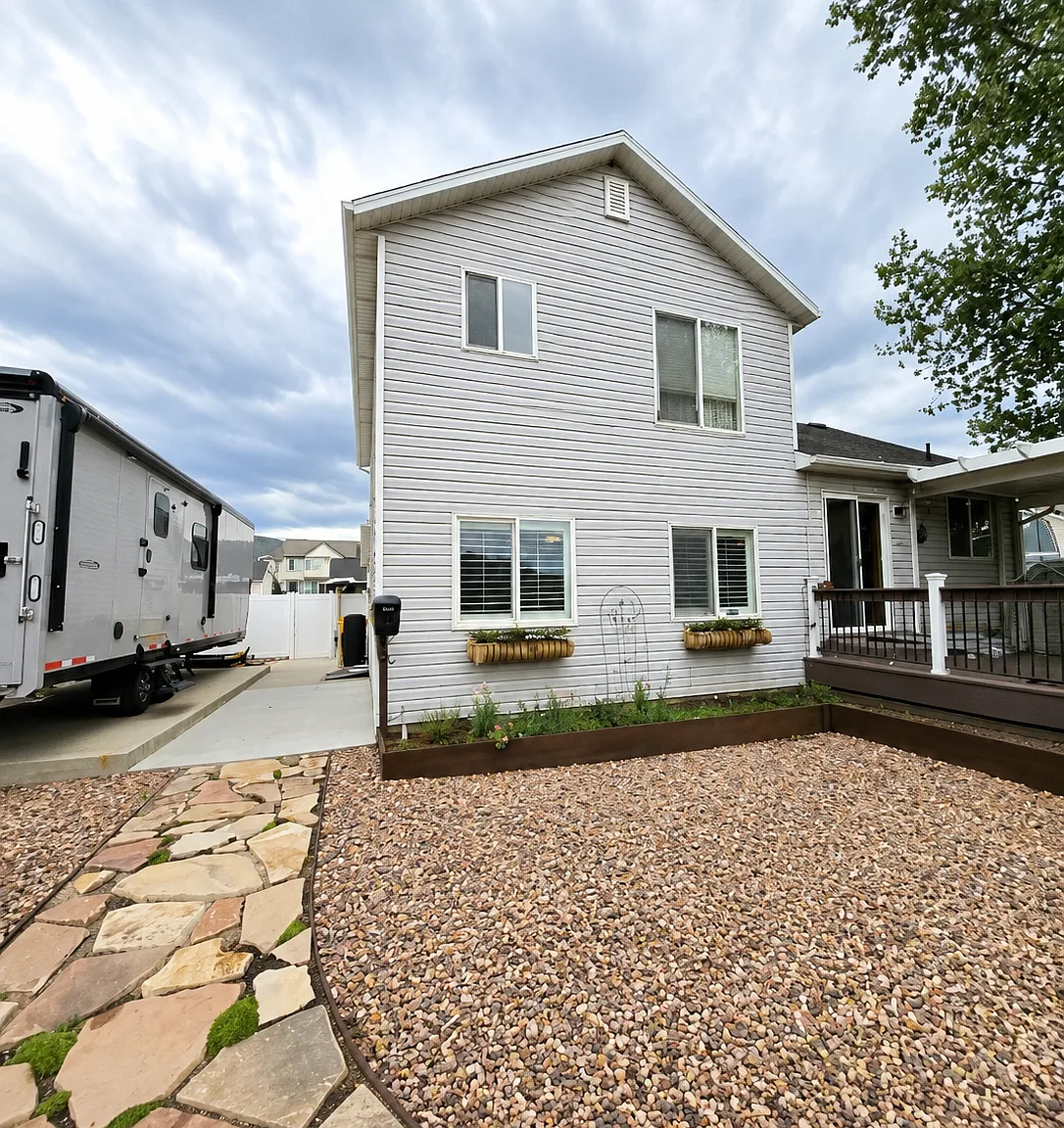 5 bed, 3.5 bath, 2800 sqft, $4,500 — Photo 3