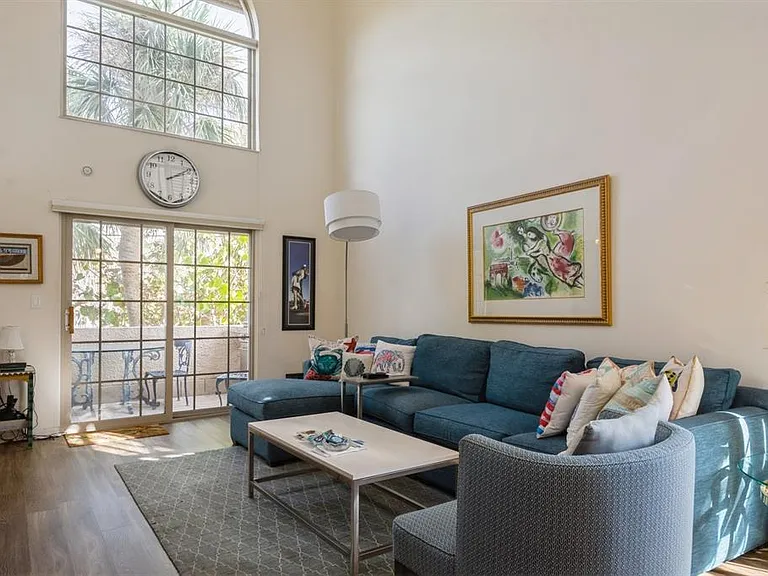 1195 Coquille St #309 — Photo 5