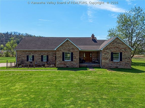 2nd image of 376 Cash Ln
